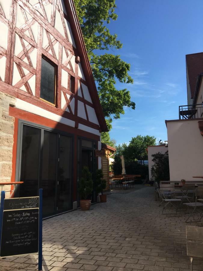 Hotel Zum Schwarzen Ross Und Gutmann Zur Post Hilpoltstein Kültér fotó